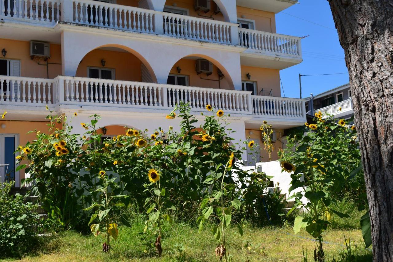 Red Sun Apartments Ammoudi Zewnętrze zdjęcie