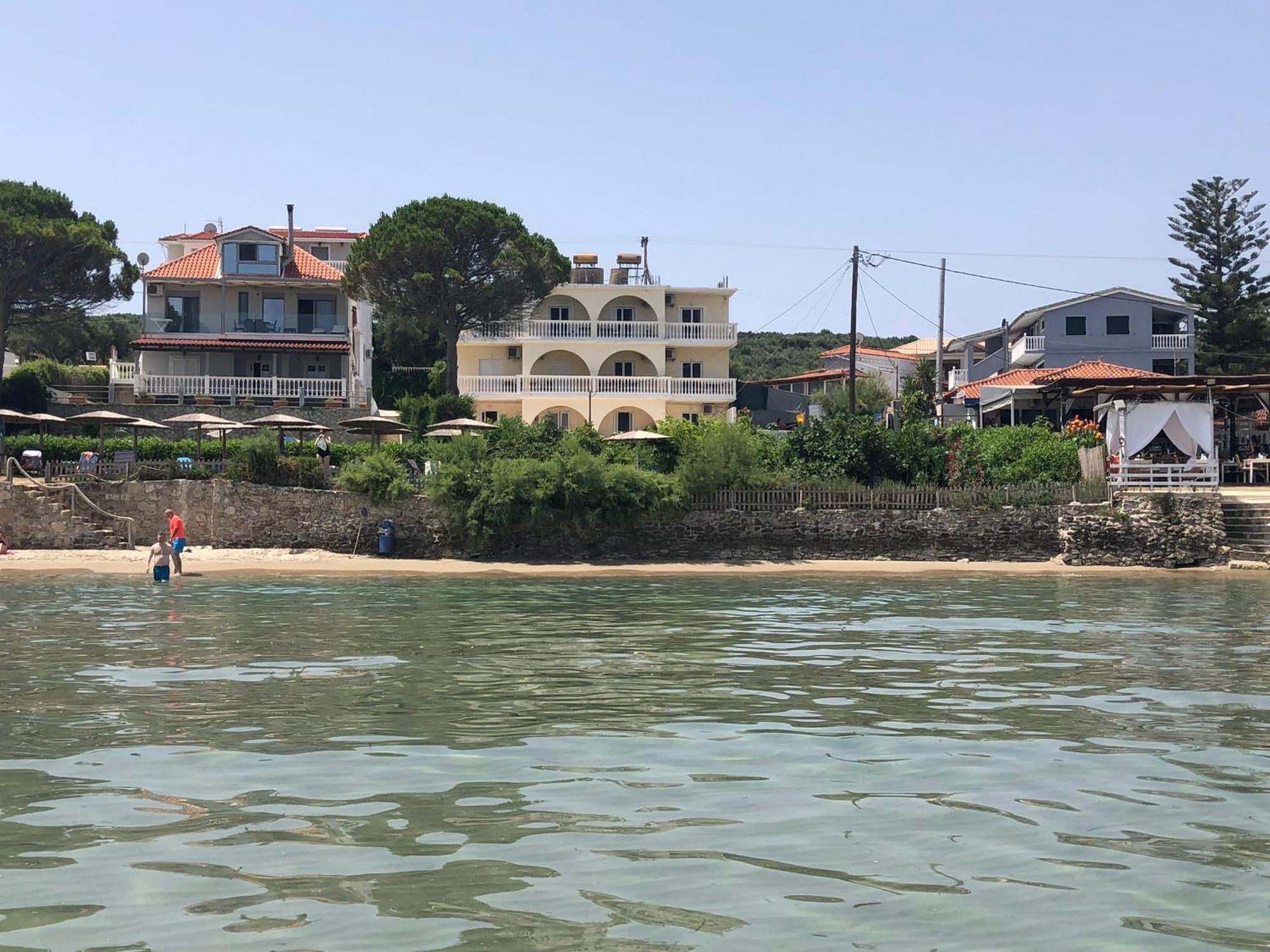 Red Sun Apartments Ammoudi Zewnętrze zdjęcie